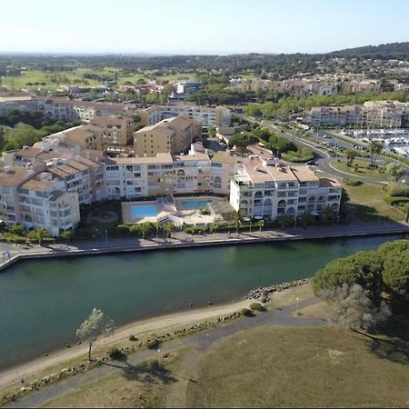 Richelieu Poolside Retreat: Beachfront Apartment for Six Agde Exterior photo